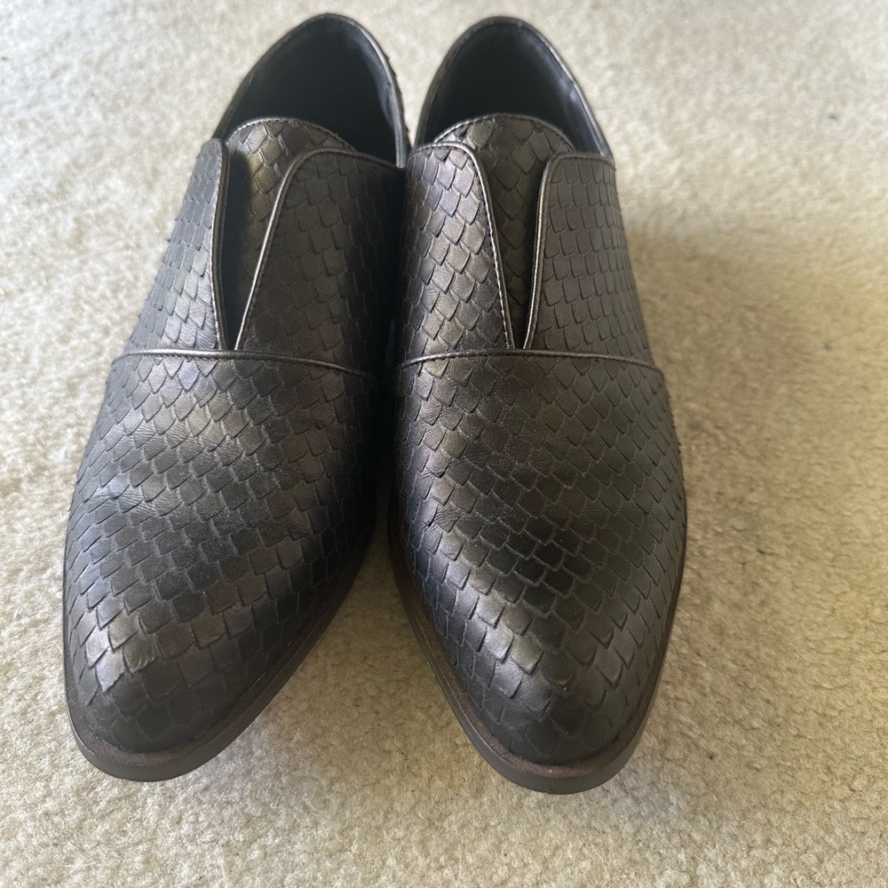 Isola Black Textured women’s shoes